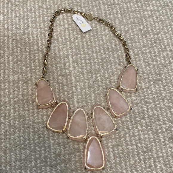 Nwt Kendra Scott Harlow pink necklace - Picture 5 of 5